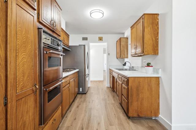 Detail Gallery Image 8 of 31 For 6443 Mount Ackerman Dr, San Diego,  CA 92111 - 3 Beds | 2 Baths