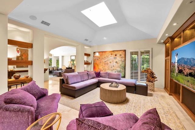 113 Heather Court, Palm Desert CA: https://media.crmls.org/mediaz/6569d51e-e757-4f89-9b37-5b7d3a8d0e9e.jpg