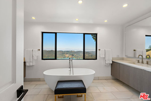 1962 Stradella Road, Los Angeles CA: https://media.crmls.org/mediaz/656b2bdd-07d9-484a-99a9-309c18197d46.jpg