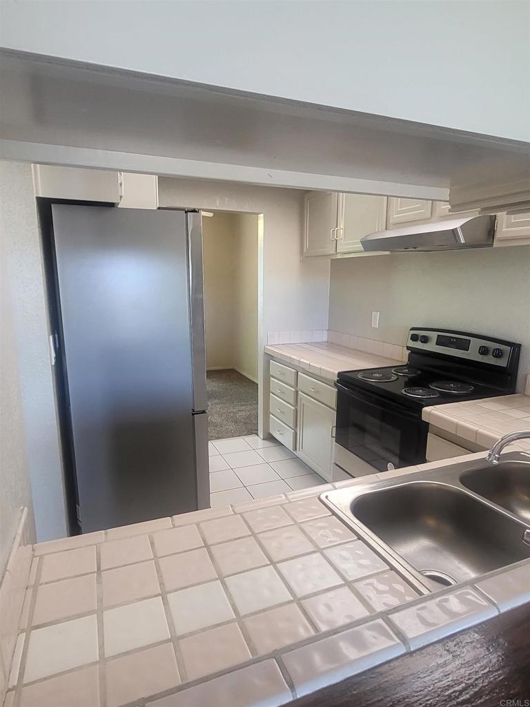 2319 Caringa Way - photo 13