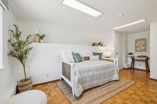 980 Burnett Avenue, San Francisco CA: https://media.crmls.org/mediaz/656da519-a6aa-4f7e-b45a-32e89efc02e2.jpg