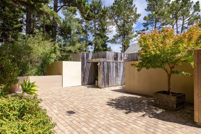 24520 Outlook Drive, Carmel CA: https://media.crmls.org/mediaz/656ea96c-a485-48b5-9301-8da17015f64d.jpg