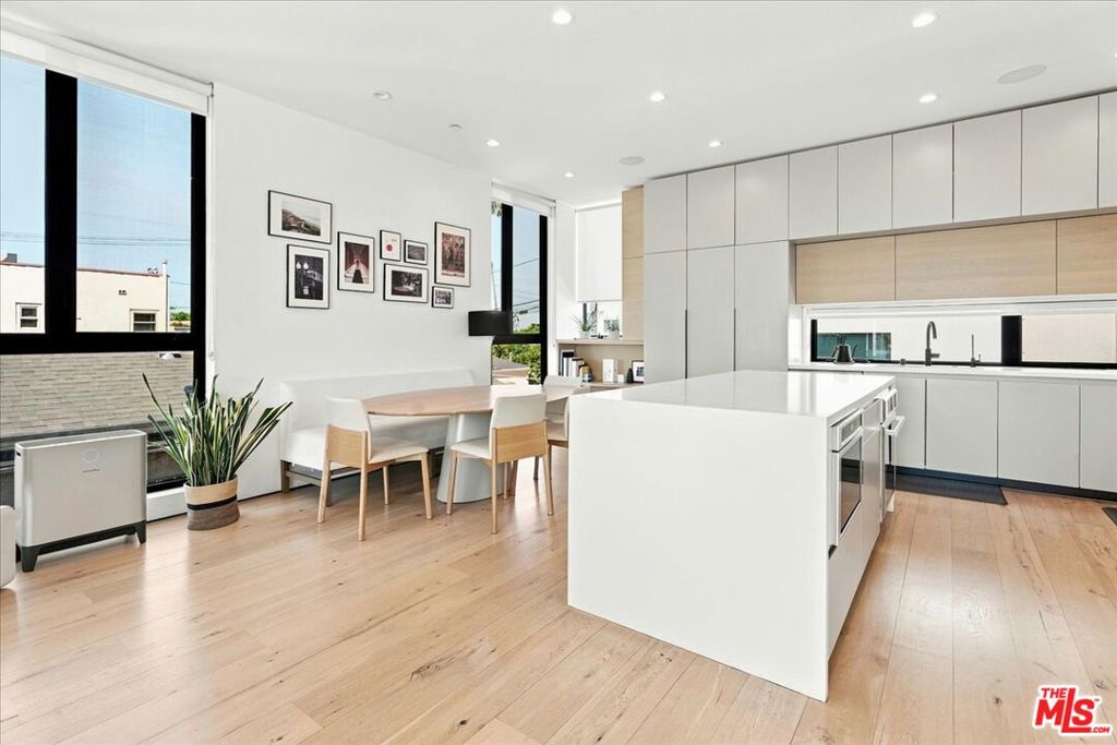 MLS #26985317 image #2