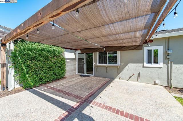 1464 Windsor Way, Livermore CA: https://media.crmls.org/mediaz/656efe7c-5445-4b08-a819-c35e93f3d65d.jpg