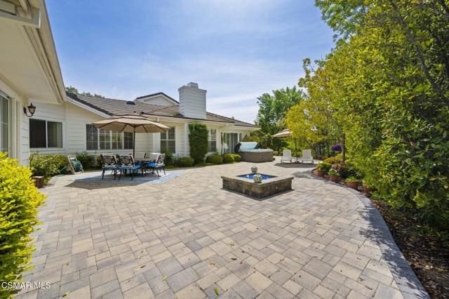 1662 E Janss Road, Thousand Oaks CA: https://media.crmls.org/mediaz/656f477e-329e-4c84-a57b-fa627cc82116.jpg