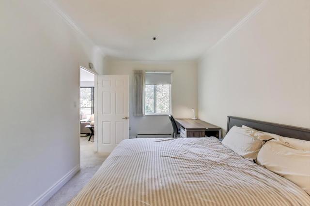 525 Almer Road, Burlingame CA: https://media.crmls.org/mediaz/656f6b93-4055-42aa-9008-158eb55f9635.jpg
