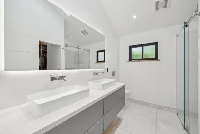 116 Loma Vista Court, Los Gatos CA: https://media.crmls.org/mediaz/657047f5-6500-4287-b0f4-2384eb29687e.jpg