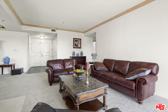 2102 Century Park Lane, Los Angeles CA: https://media.crmls.org/mediaz/6571357f-ecf7-418a-a739-f523b56a4c9d.jpg