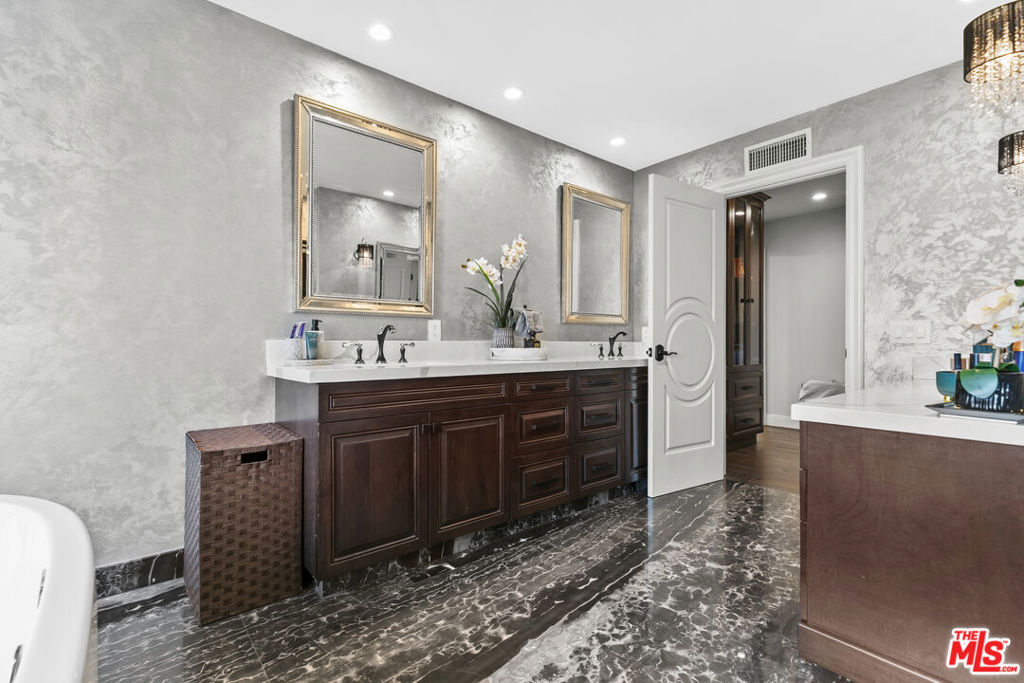 MLS #25618855 image #46