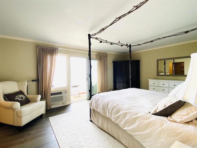 1552 Camino Del Mar, Del Mar CA: https://media.crmls.org/mediaz/657204bd-bd70-4ddd-86a9-8db459c9dba8.jpg