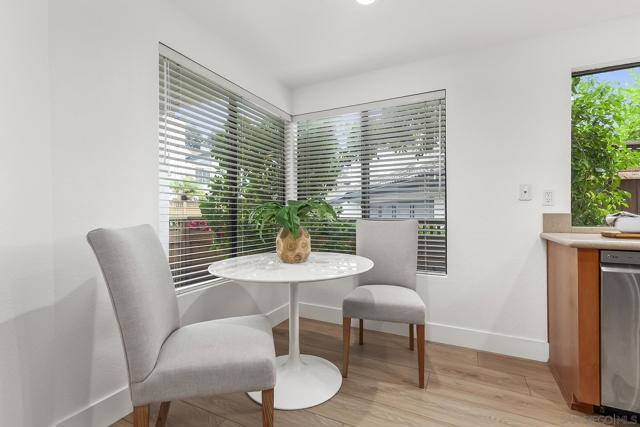 6422 CAMINITO LISTO, San Diego CA: https://media.crmls.org/mediaz/657207fe-3f9d-418d-8cc2-0a6a352c734c.jpg