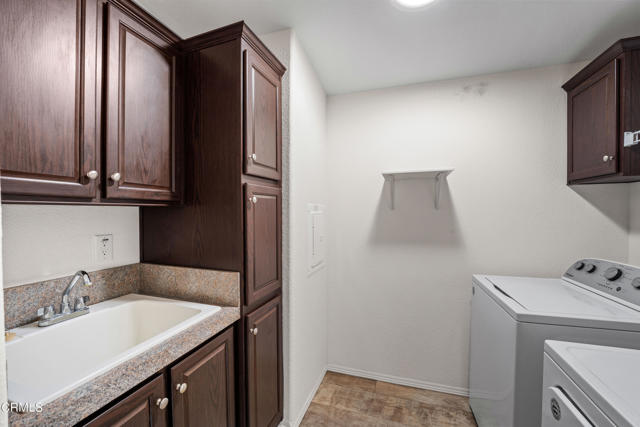 Detail Gallery Image 13 of 29 For 4061 Raven Ln #0,  Oxnard,  CA 93033 - 2 Beds | 2 Baths