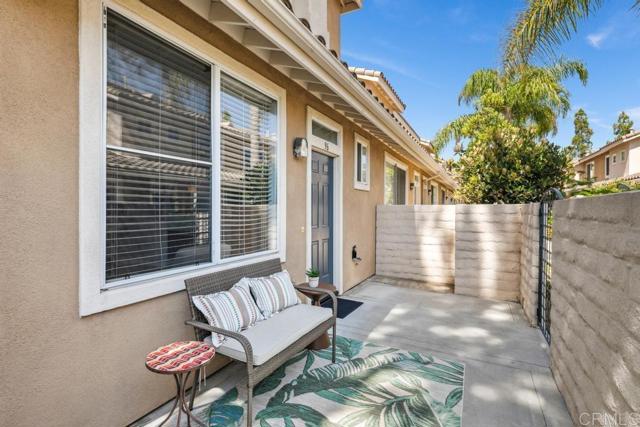 4104 Via Candidiz, San Diego CA: https://media.crmls.org/mediaz/6572ef71-7c62-4a77-9024-7e5f7a1738a5.jpg
