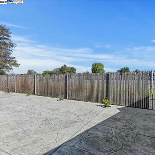 3184 Waugh Place, Fremont CA: https://media.crmls.org/mediaz/65739b75-aece-48cb-a199-8258fe2b770b.jpg