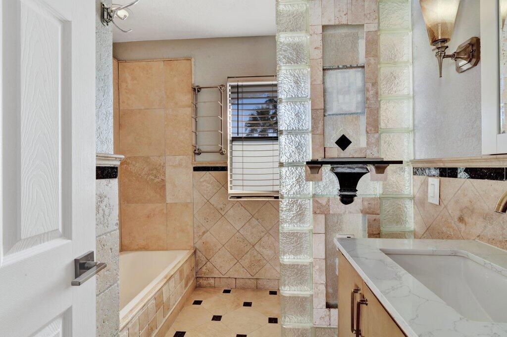 MLS #219138049DA image #16