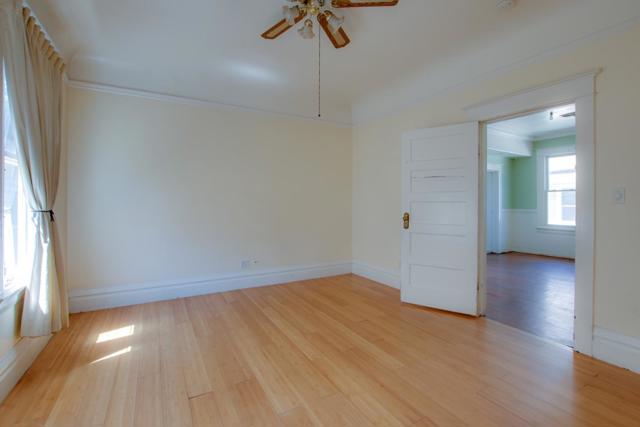 Image 30 of 49 For 541 Vine Street