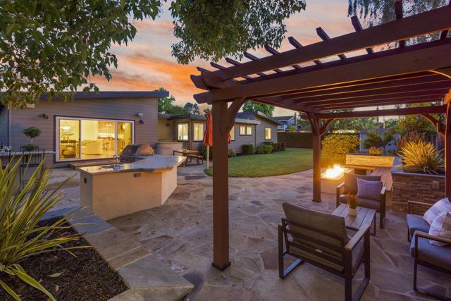 599 Dawn Drive, Sunnyvale CA: https://media.crmls.org/mediaz/65759325-6af3-4274-916b-b027ce44a8de.jpg
