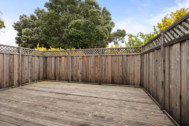 420 Greenbrier Road, Half Moon Bay CA: https://media.crmls.org/mediaz/6575acff-959d-46ba-88d7-1d0cce4eedac.jpg