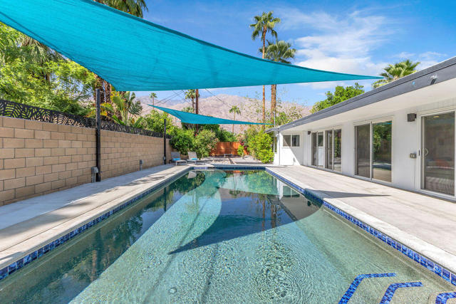 1075 E Sunny Dunes Road, Palm Springs, CA 92264