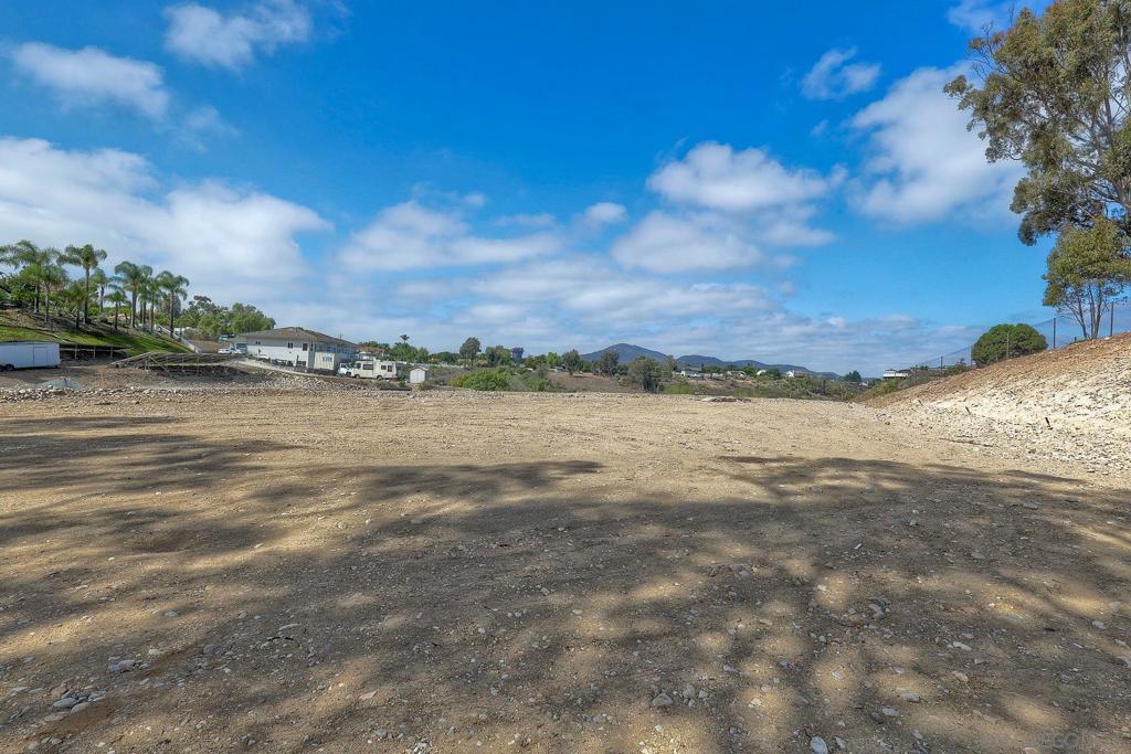 MLS #250041251SD image #12