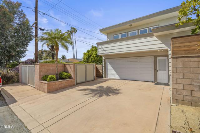 109 Shamrock Drive, Ventura CA: https://media.crmls.org/mediaz/6576d7dd-0950-4d2d-9f0b-dbd1f6c56926.jpg