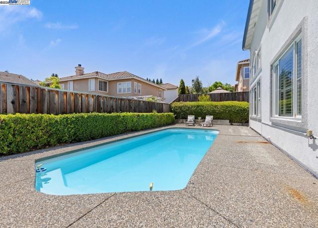 156 Elisha Ln, San Ramon CA: https://media.crmls.org/mediaz/6576f66e-b510-4a45-8402-e714103bb0aa.jpg