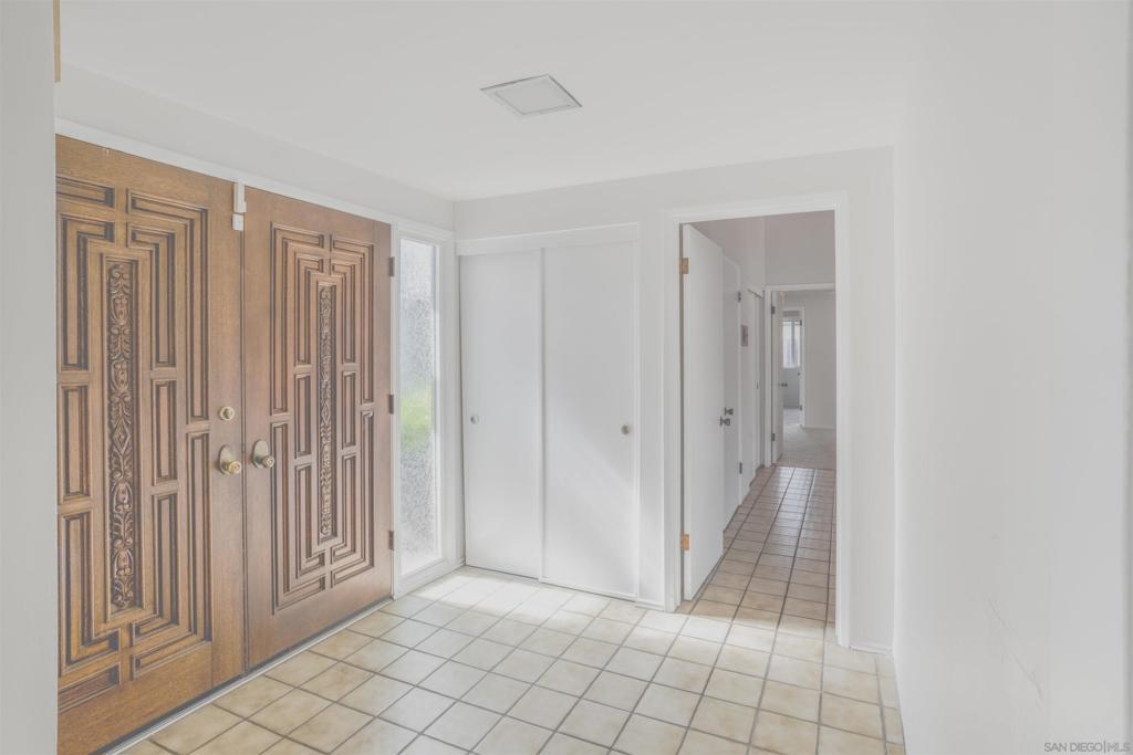 8575 La Jolla Scenic Drive - photo 2