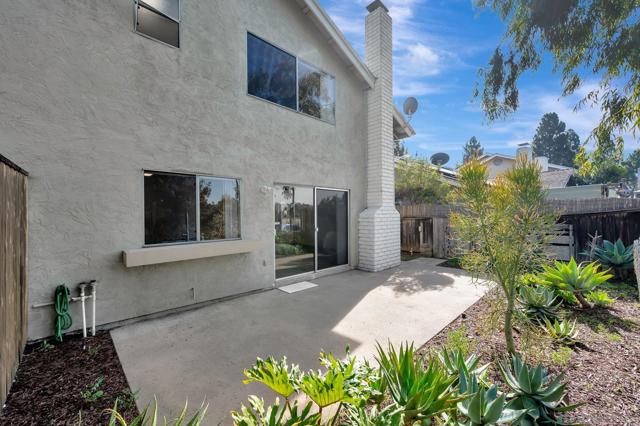 1480 Bridgeview Dr, San Diego CA: https://media.crmls.org/mediaz/657741fc-2e5c-49c9-839f-a4fe7e9bbcba.jpg