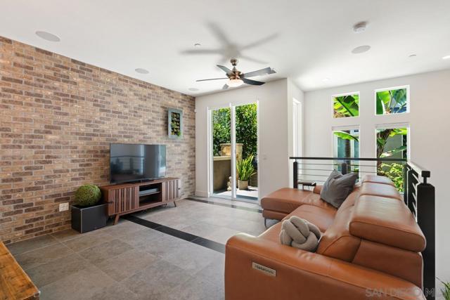 7839 Inception Way, San Diego CA: https://media.crmls.org/mediaz/65774532-53a1-4703-bc19-e7f3b3ea1982.jpg