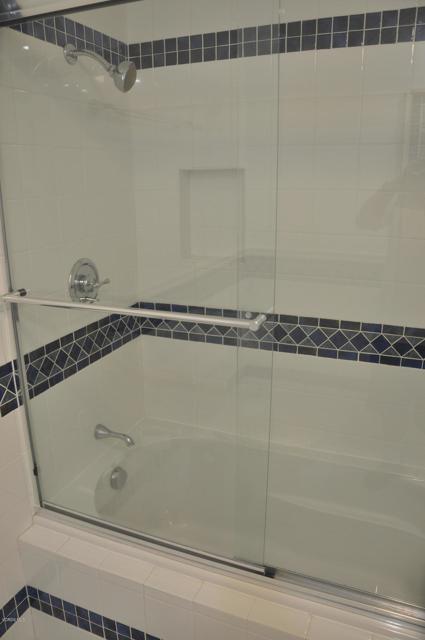 1174 S Westlake Boulevard, Westlake Village CA: https://media.crmls.org/mediaz/6577868f-93e1-4913-932c-e437732f2620.jpg