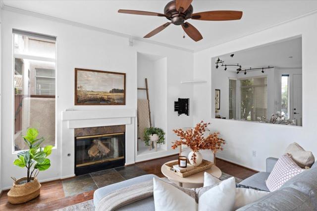 2412 Starlight Gln, Escondido CA: https://media.crmls.org/mediaz/6577ac8b-0569-4baf-8382-3230e72f7af5.jpg
