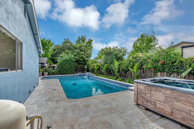 Image 30 of 35 For 988 Woodgrove Lane