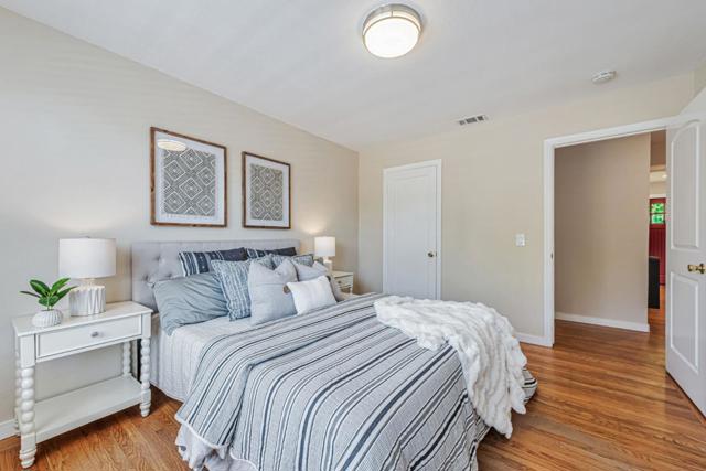 1359 Madera Avenue, Menlo Park CA: https://media.crmls.org/mediaz/65783e67-ffb8-4f32-87d6-6a5cda344638.jpg