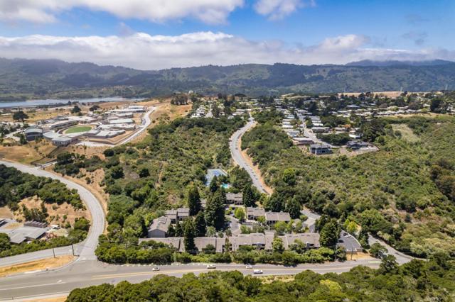 2313 Ticonderoga Drive, San Mateo CA: https://media.crmls.org/mediaz/6578dfa4-0abf-46c8-bdbf-b862b64cfde4.jpg