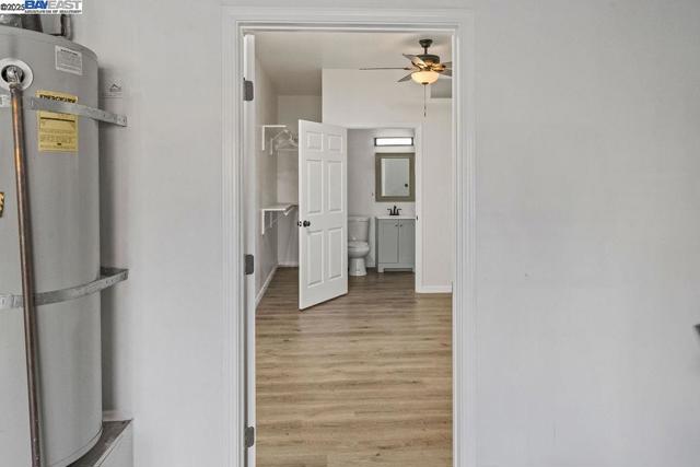 907 MAGGIORE LANE, Manteca CA: https://media.crmls.org/mediaz/657a11de-0c91-4705-b97d-e675a5fb996a.jpg
