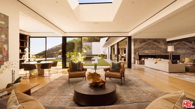 4 Bed Home for Sale in Los Angeles, California