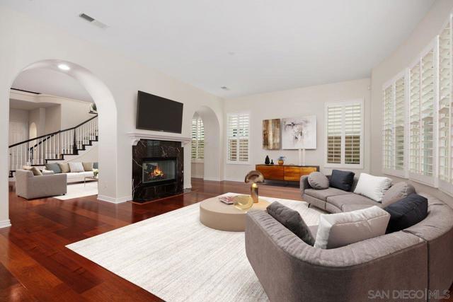 4772 Sunset Heights Ct, San Diego CA: https://media.crmls.org/mediaz/657aa8f7-a1a6-4640-abf3-9c78b35d7331.jpg