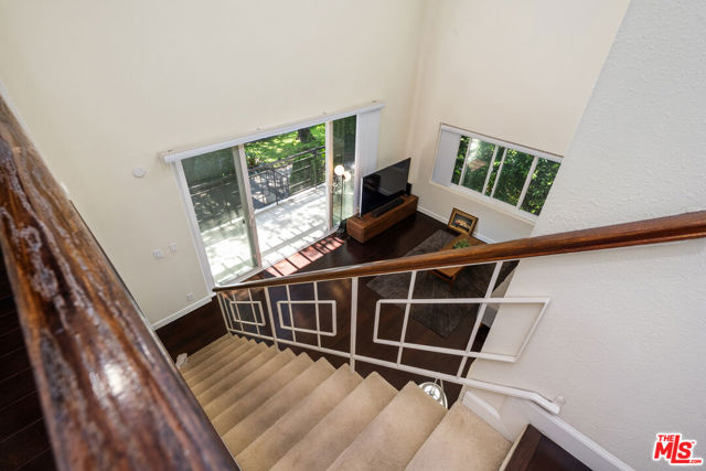 1127 15th Street, Santa Monica CA: https://media.crmls.org/mediaz/657b96b5-a5e4-4014-a681-bfa385b25567.jpg
