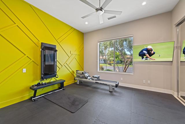 306 Loch Lomond Road, Rancho Mirage CA: https://media.crmls.org/mediaz/657befeb-2f19-4053-b474-ec84c0b36921.jpg