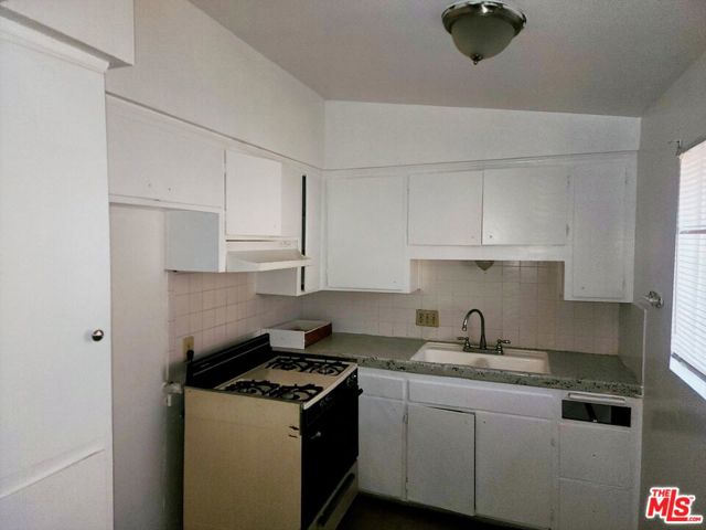 6538 Sepulveda Boulevard, Van Nuys CA: https://media.crmls.org/mediaz/657c16f1-5371-4458-9cd9-116ac7d3e5b1.jpg