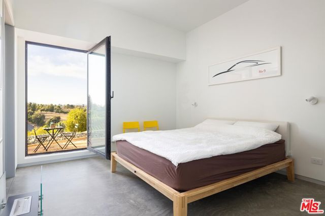 36453 Via El Pais Bonita, Temecula CA: https://media.crmls.org/mediaz/657ce90e-b103-45a4-9175-cc9f00ee9f8e.jpg