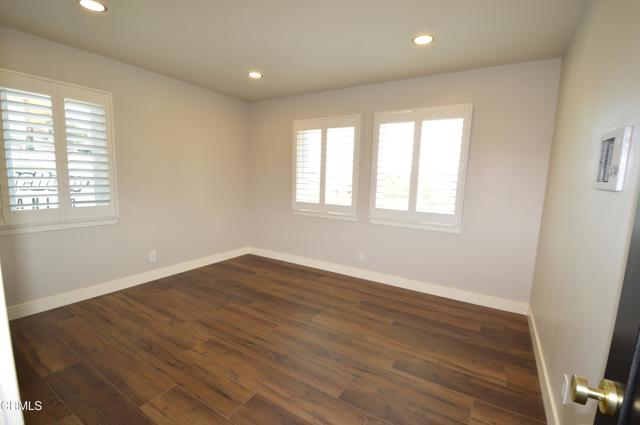 2009 Buena Vista Drive, Camarillo CA: https://media.crmls.org/mediaz/657d5a54-2521-407d-9c27-f9c9ccbede52.jpg