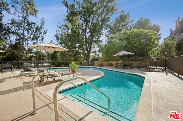 Pool 1