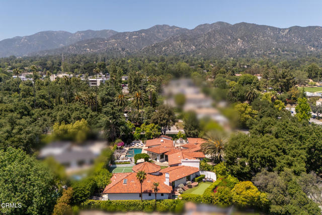 4435 Encinas Drive, La Canada Flintridge CA: https://media.crmls.org/mediaz/6580f1e0-ae46-46df-b188-38cd0043e04b.jpg