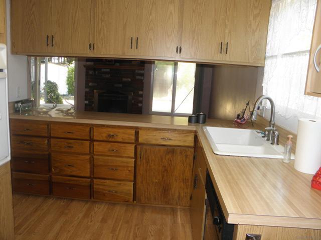 6707 Mineral Dr, San Diego CA: https://media.crmls.org/mediaz/658103c8-986b-46e0-9518-9af025b1c7c7.jpg