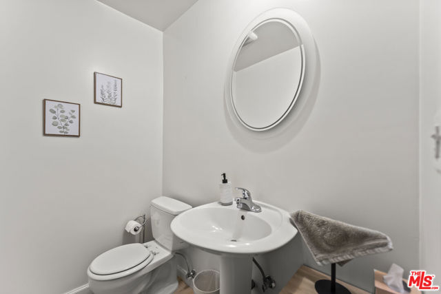 10854 Morrison Street, North Hollywood CA: https://media.crmls.org/mediaz/65822428-966d-41ea-955a-94d26203637c.jpg