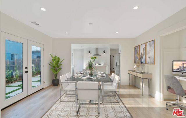 7957 Fountain Avenue, West Hollywood CA: https://media.crmls.org/mediaz/658228ef-da45-41dc-8dcc-c8cbc2972e50.jpg