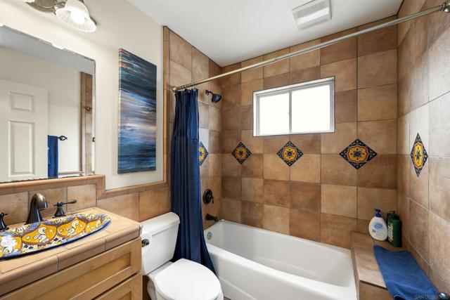 715 Toulon Ct, Outside Area (Inside Ca) CA: https://media.crmls.org/mediaz/6582e53b-737c-4bc1-9d56-40a8355ee347.jpg