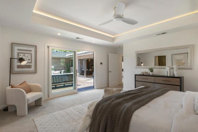 34 Carriage Court, Los Altos CA: https://media.crmls.org/mediaz/65848e44-7839-4794-9a6e-1456d7751b61.jpg