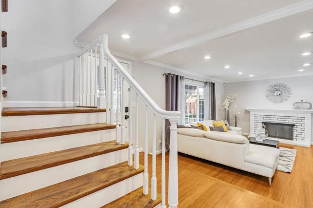 621 Harrow Way, Sunnyvale CA: https://media.crmls.org/mediaz/6584993b-9e91-4b7e-863c-963666f379c1.jpg